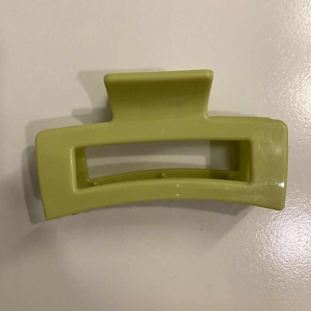 NWOT Claw Clip for Hair